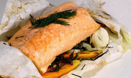 Salmão Grelhado Com Legumes Assados